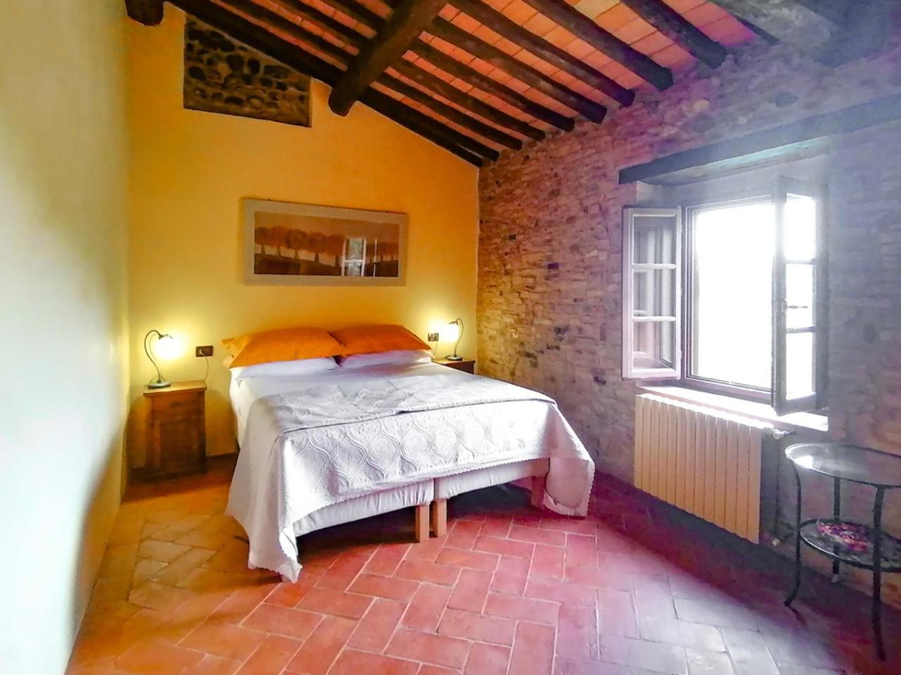 Torre Di Polvereto Montespertoli Bilik gambar
